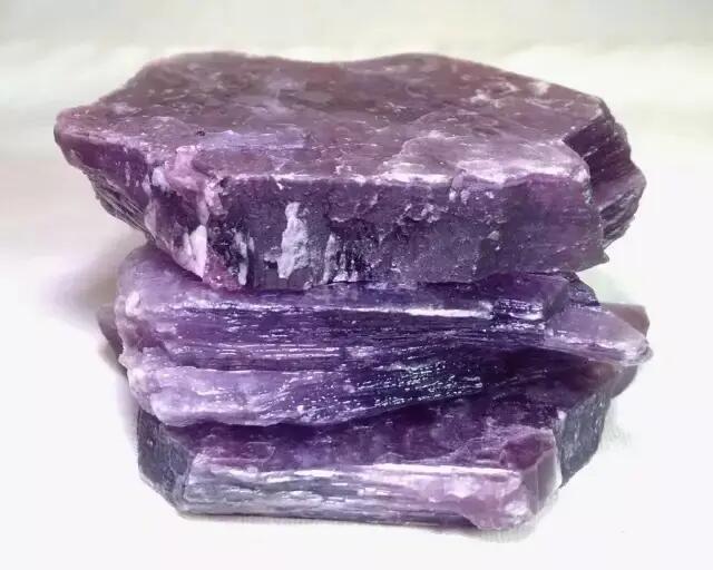 鋰云母怎樣生產(chǎn)碳酸鋰？帶您探究鋰云母生產(chǎn)碳酸鋰工藝