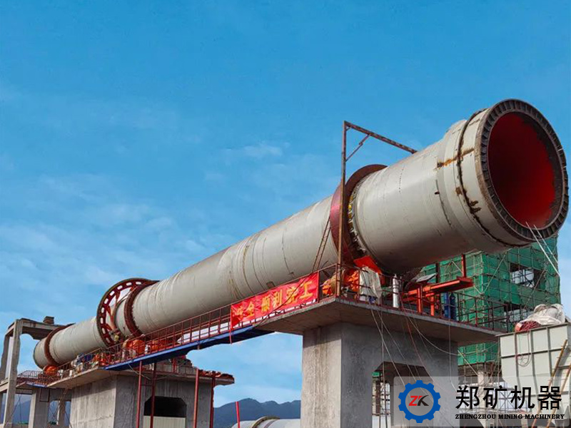 年產(chǎn)2萬(wàn)噸碳酸鋰項(xiàng)目現(xiàn)場(chǎng)